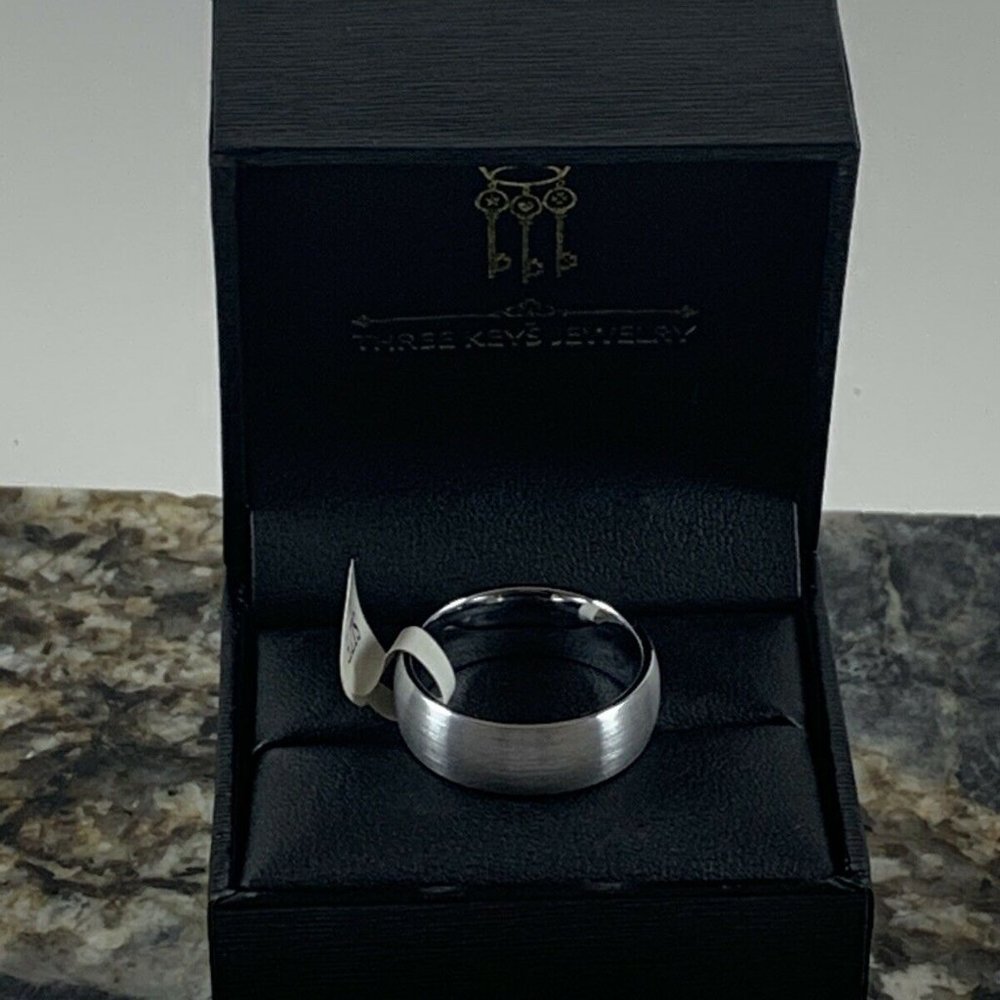 8mm Mens Brushed/polished Tungsten Band Size 11